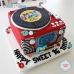 Disk player cake