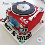 Disk player cake