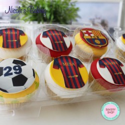 Beautiful Barcelona themed cupcakes